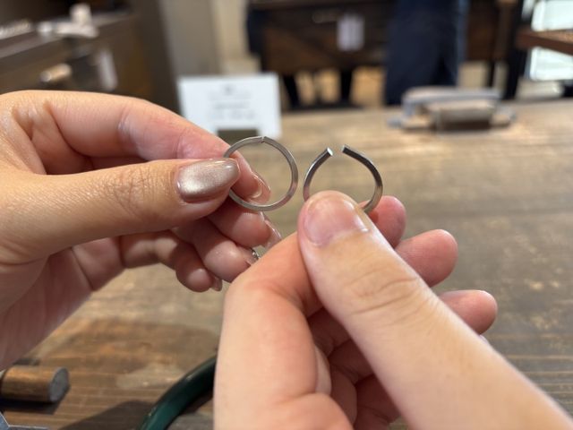 ペンチでグイッと曲げて、○に近づけます！