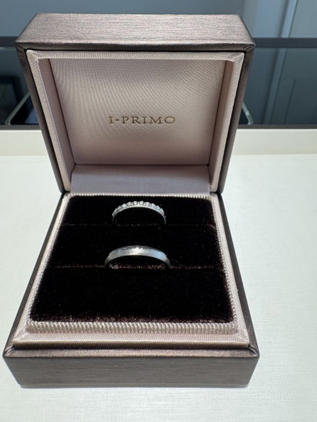 結婚指輪のアリアドネとアナエルです。