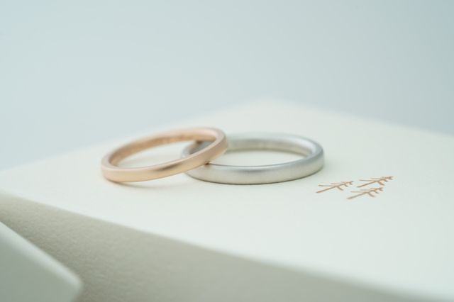 内側には刻印を入れられます（字数制限あり）。