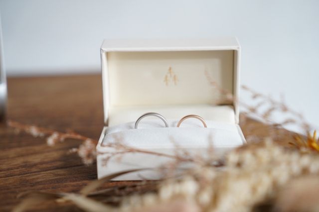 結婚指輪を作成しました。
プラチナとピンクゴールドです。