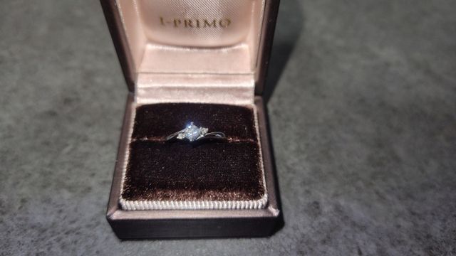 指輪ケース入り