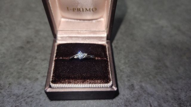 指輪ケース入り