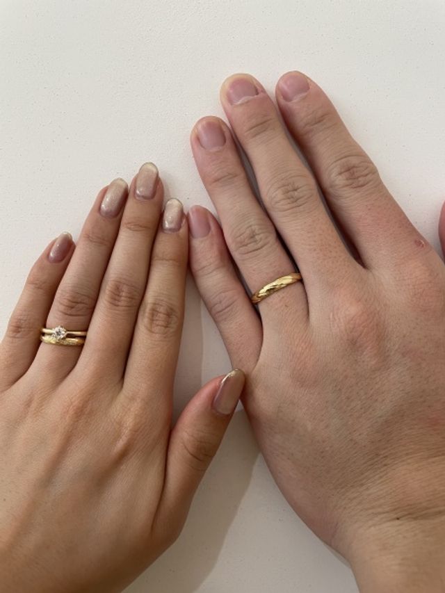 和風な指輪を選びたかったので、出雲結様の指輪にしました。指輪の