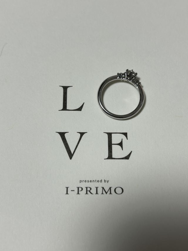 指輪を置いたらloveという文字になる用紙をいただきました