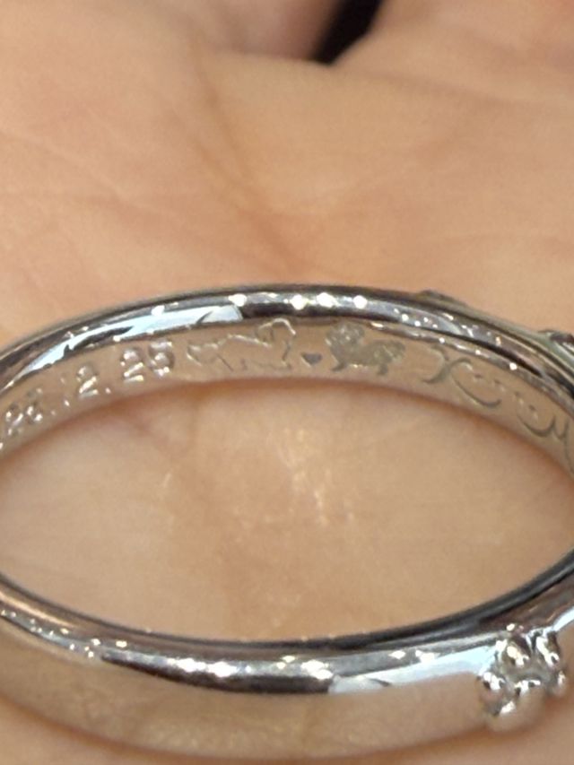 中の刻印は愛犬のイラスト