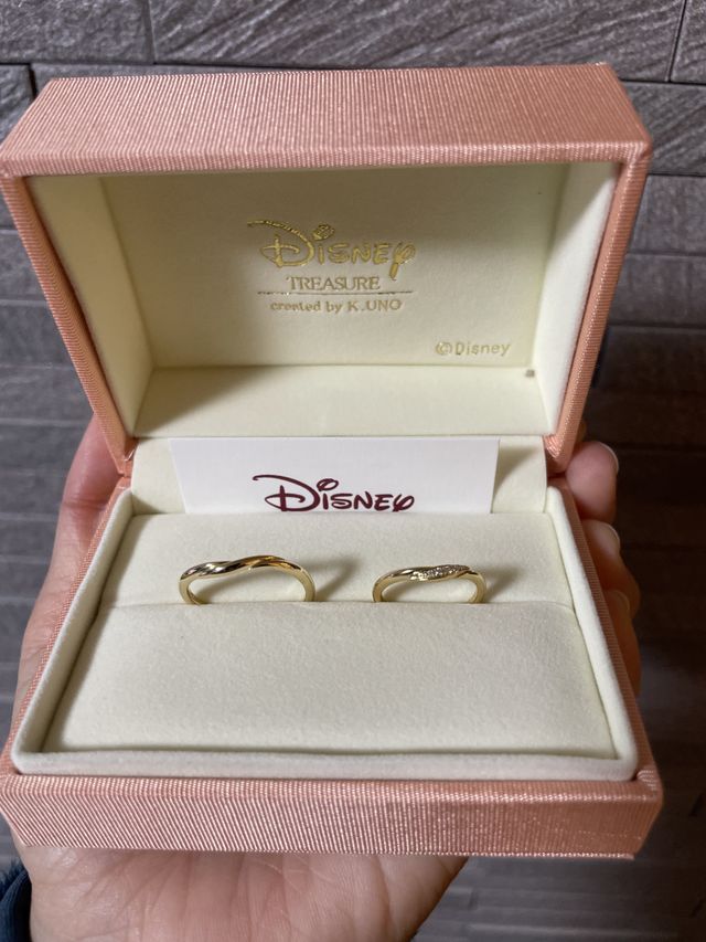 シンデレラのイメージされたデザインの指輪です！