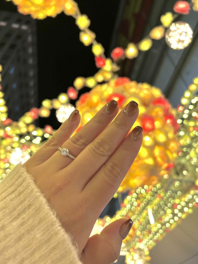 自分の指でもこんなに似合うんだと感動しました。