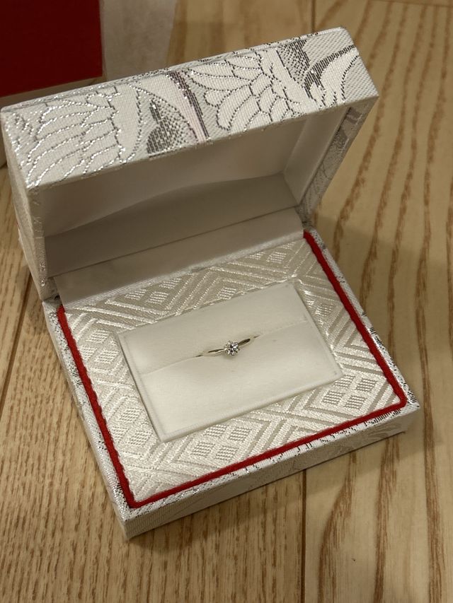 婚約指輪（プロポーズリング）