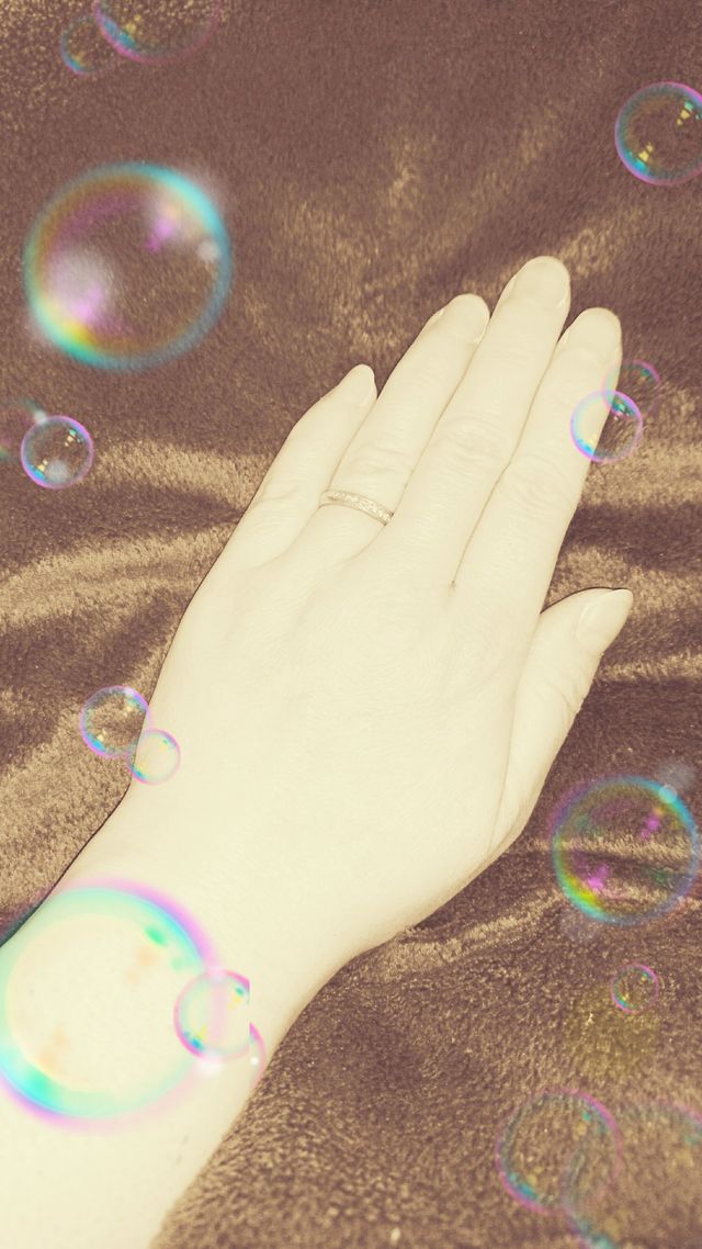 ダイヤが光加減で美しく輝やく清楚感がお気に入り