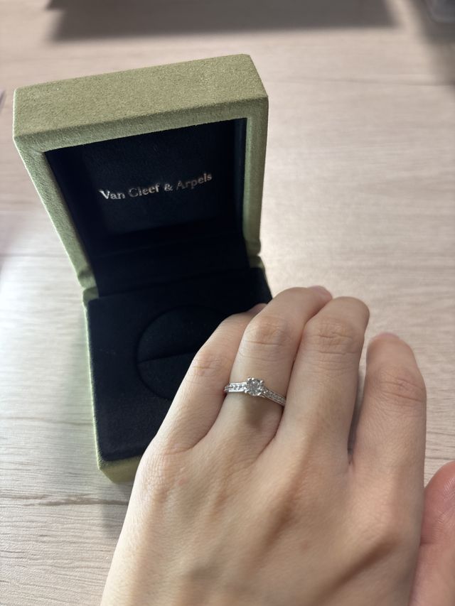 着用するとこんな感じです。