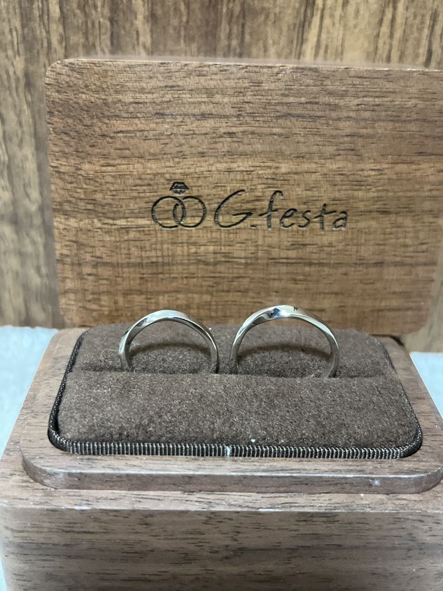 お互いのために指輪を作りました。