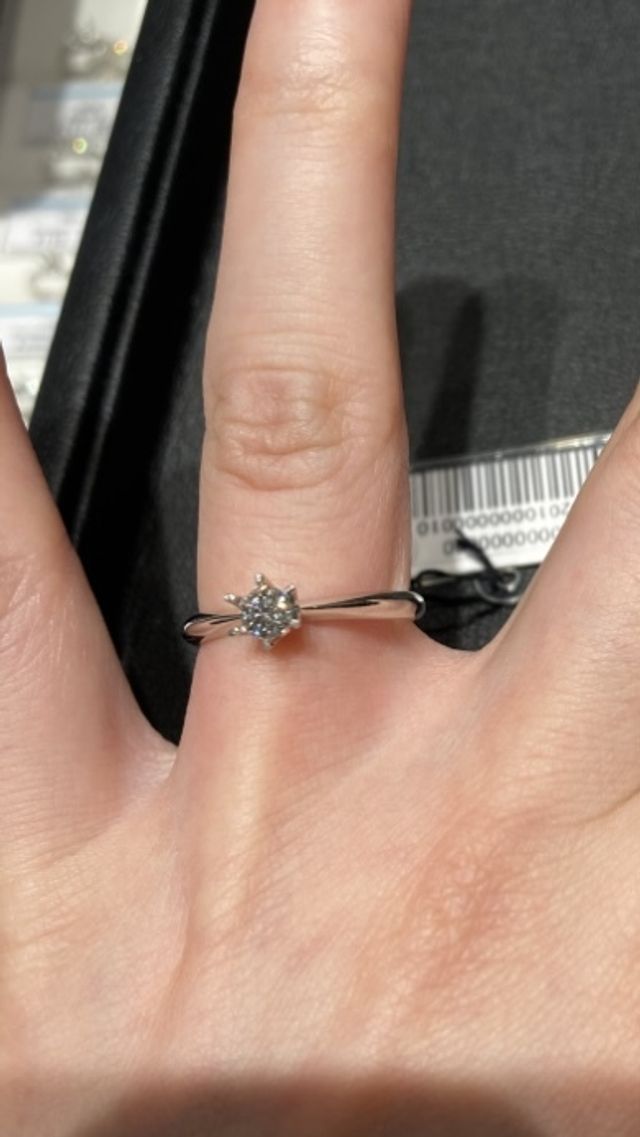 1番小さなダイヤ一石タイプ