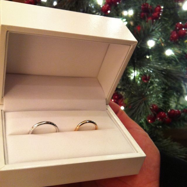 ギンザタナカで購入しました。主人とお揃いのデザインです。