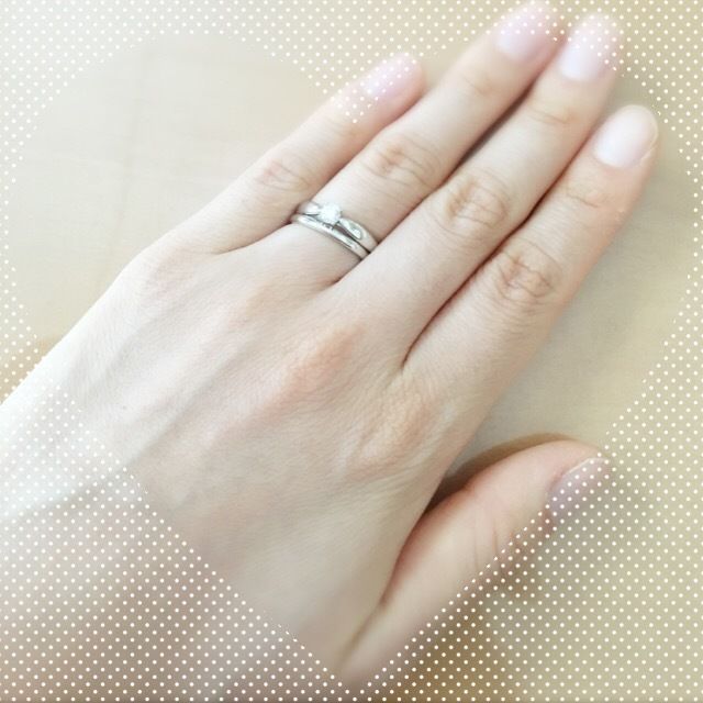 婚約指輪との重ね付け