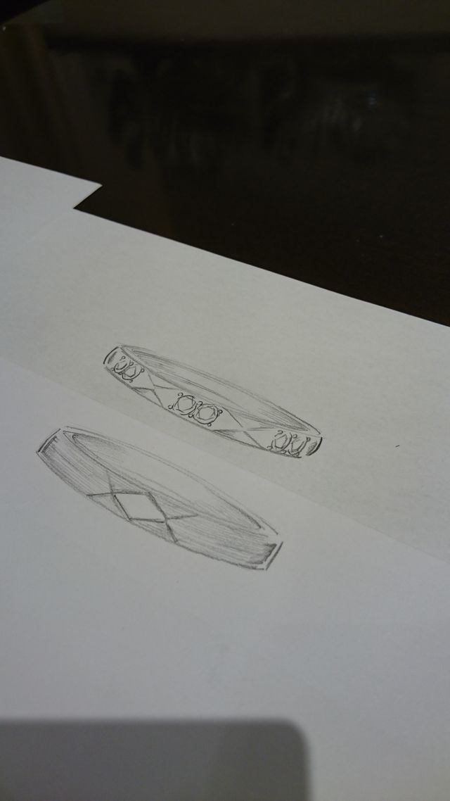 デザイナーさんがその場でデッサンを描いてくれました