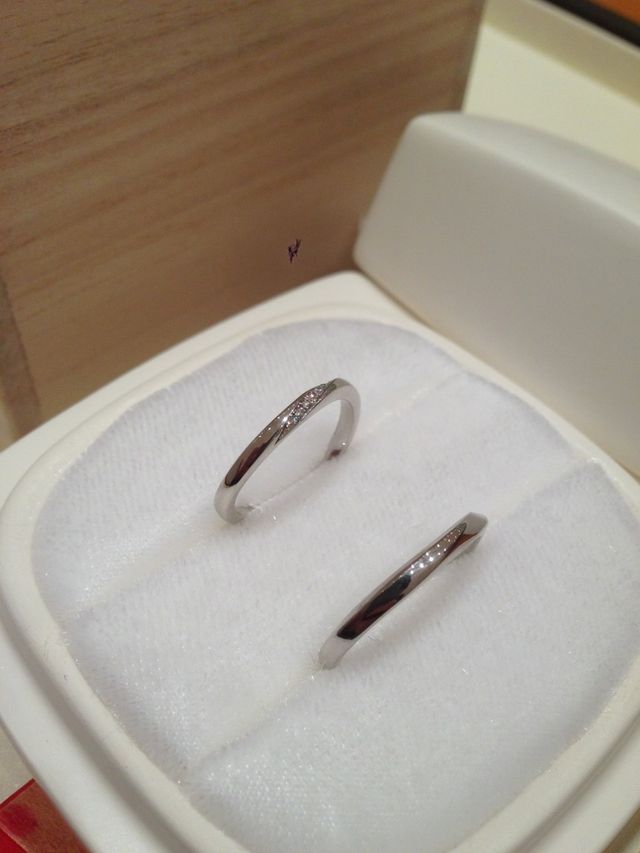 細くてシンプルなものを選びました