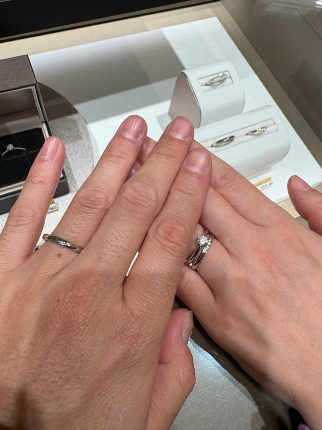 婚約指輪及び結婚指輪