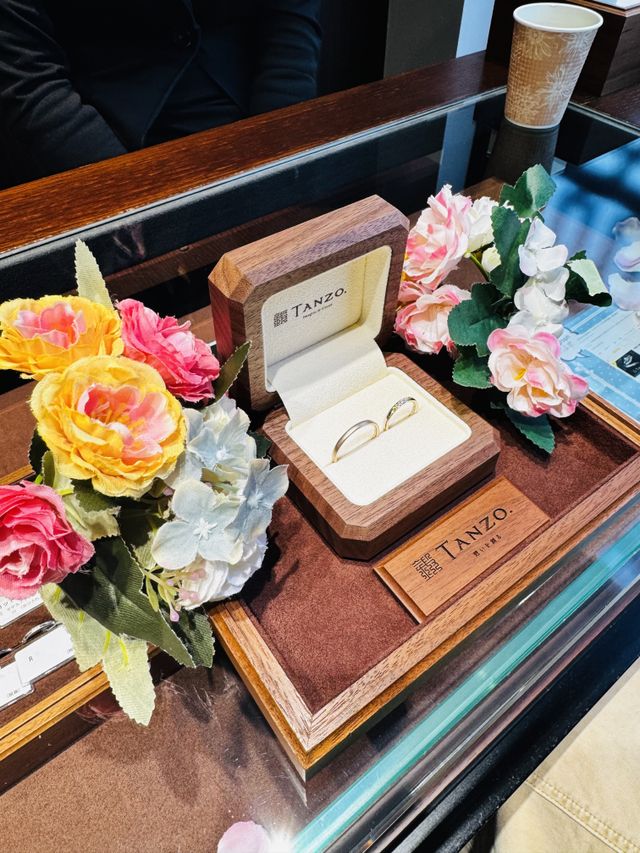 ピンクゴールド
