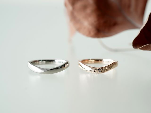 手作りの結婚指輪。形だけお揃いです。