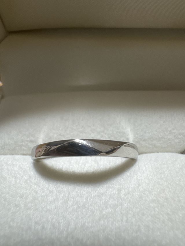 彼の結婚指輪です