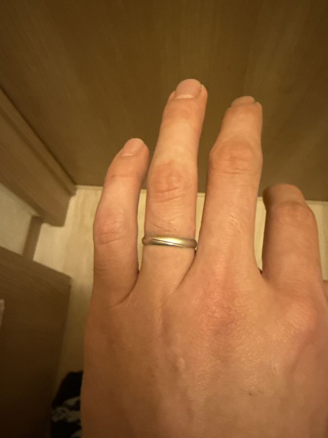 付けやすくデザインのマット感が気に入りました！