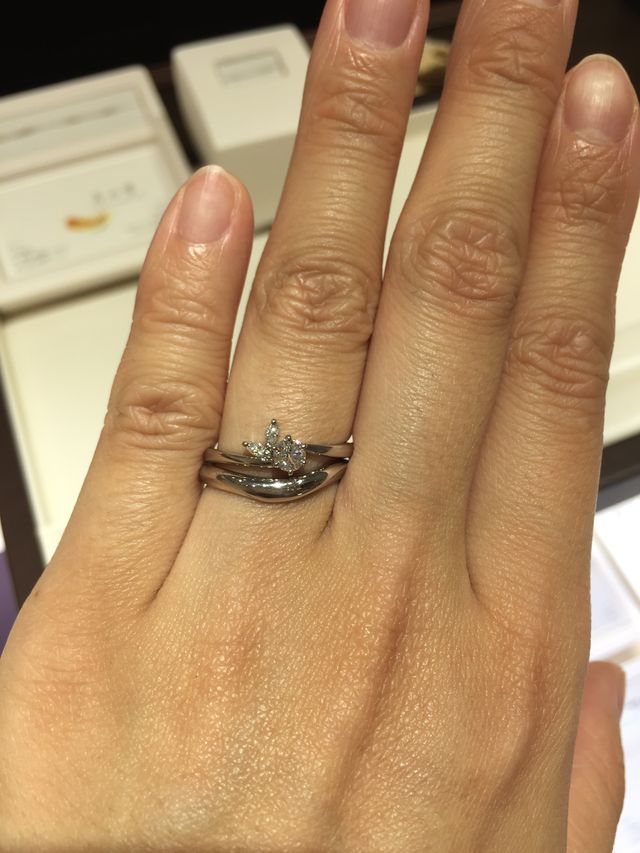 婚約指輪「月彩」と結婚指輪「月の雫」