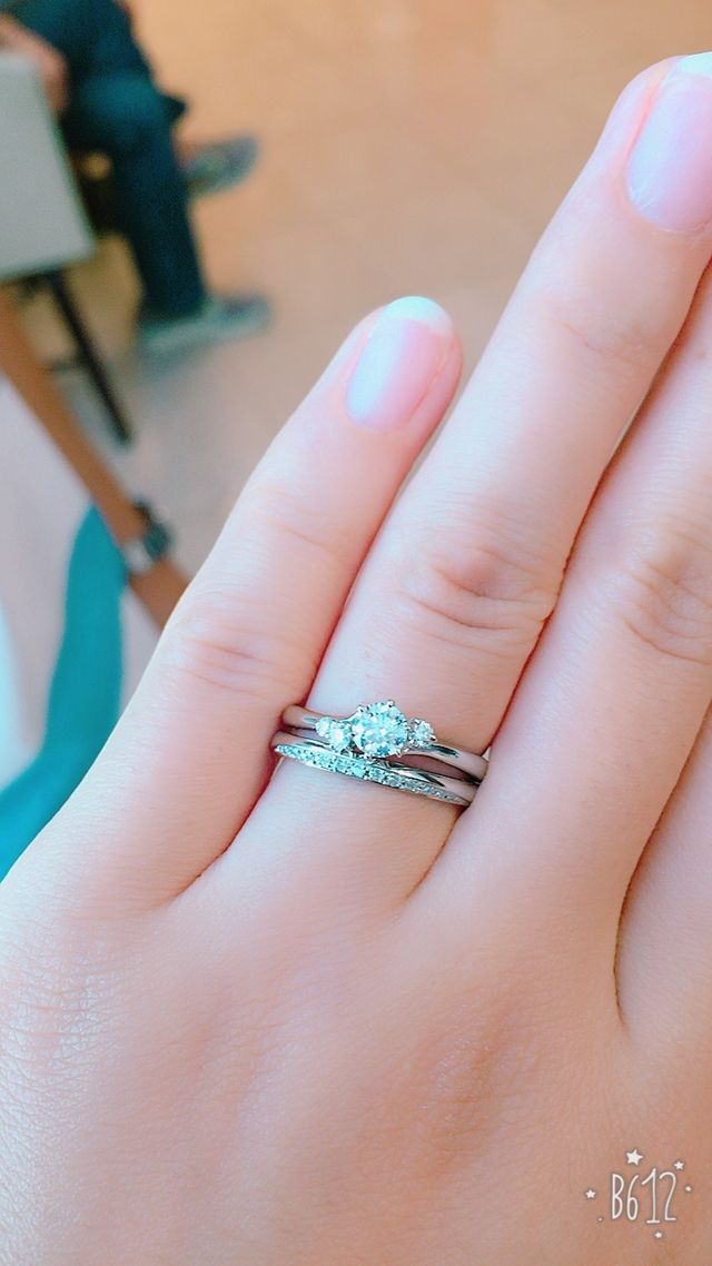 結婚指輪と婚約指輪をシライシさんで買いました。