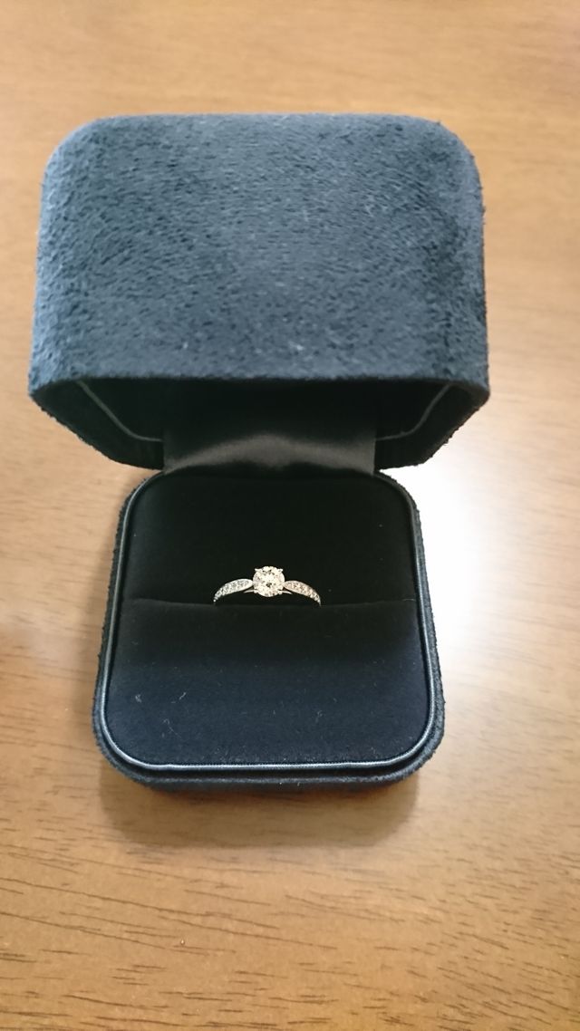 ダイヤの輝きが美しい