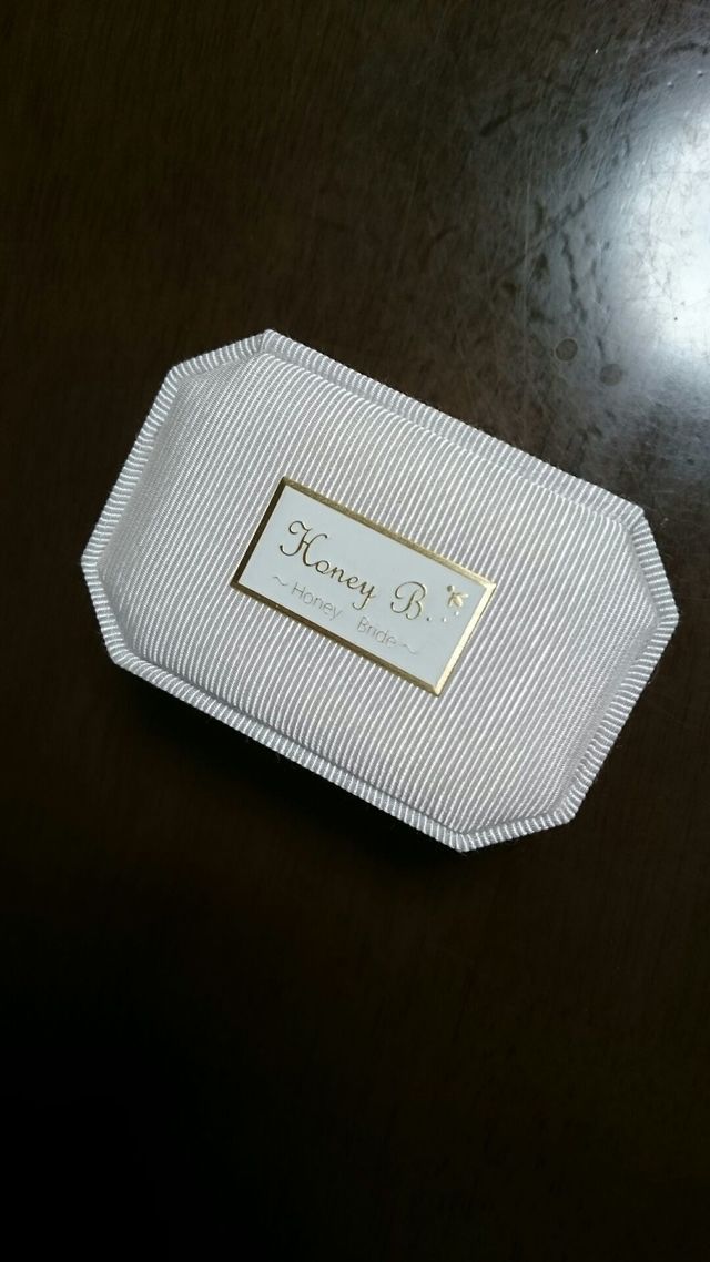 指輪ケースです。シンプルですが可愛くて気に入っています。