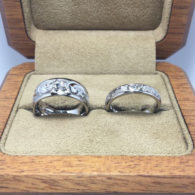 左側が旦那さんのもの、右側が私のものです。