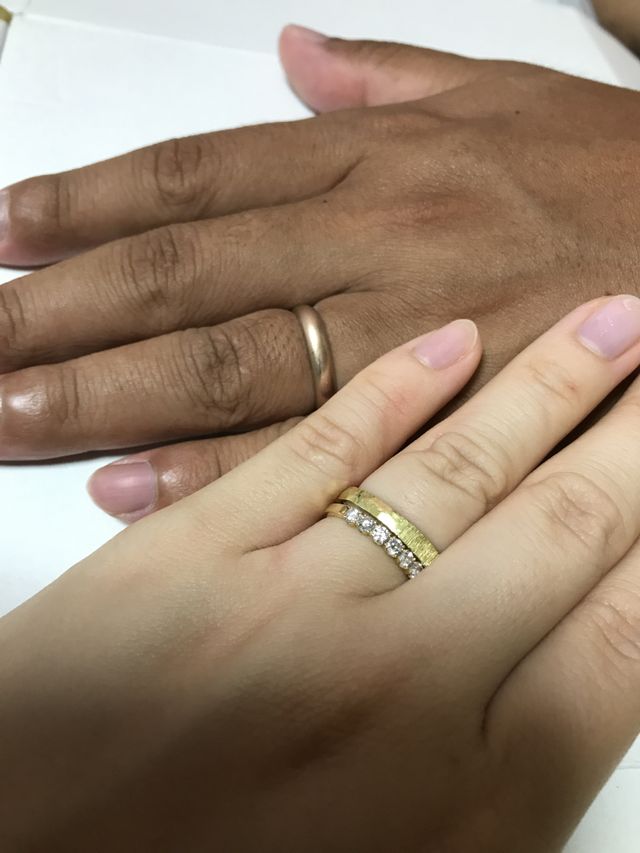 リング内側には、共通のメッセージが入っています。