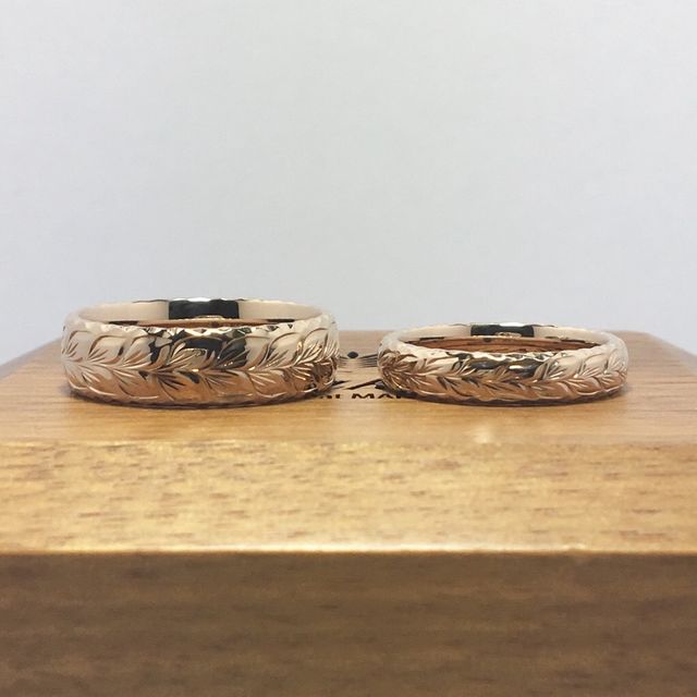 二人の絆を強く結びつけるという意味のモチーフ