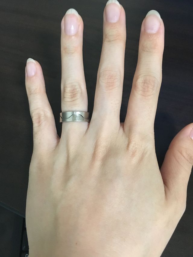 裏面に文字を彫っていただきました。