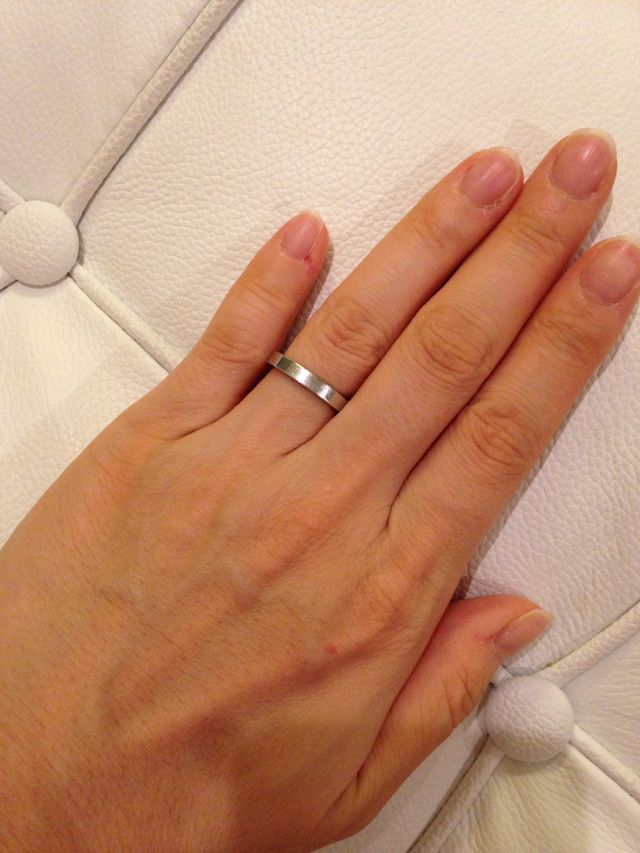 シンプルで、他のリングと2連にしてもかわいいです！