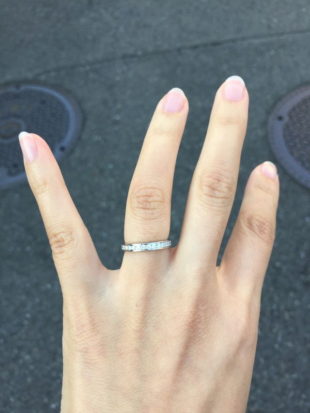 女性の方はハーフエタニティ。