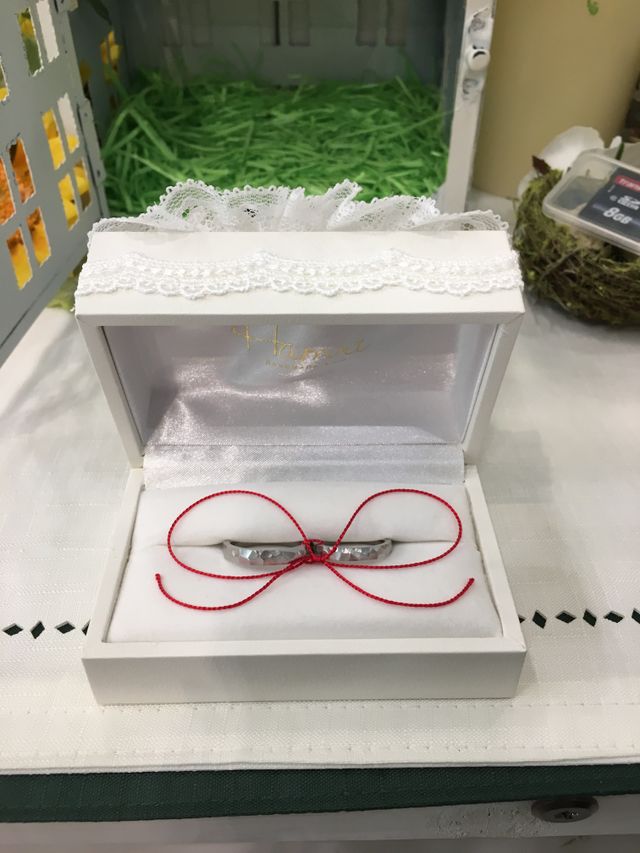 槌の目でヘアーラインを入れた結婚指輪を作りました。