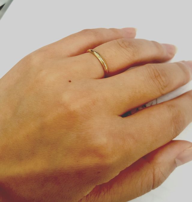 CHERRY BROWNの指輪。シンプルなゴールドのリング。