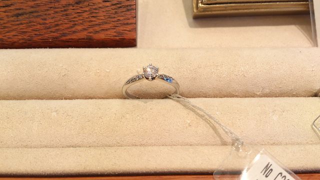 BALLO（婚約指輪）