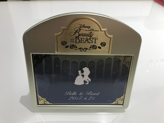 ノベルティのフォトフレームにもなるオルゴール