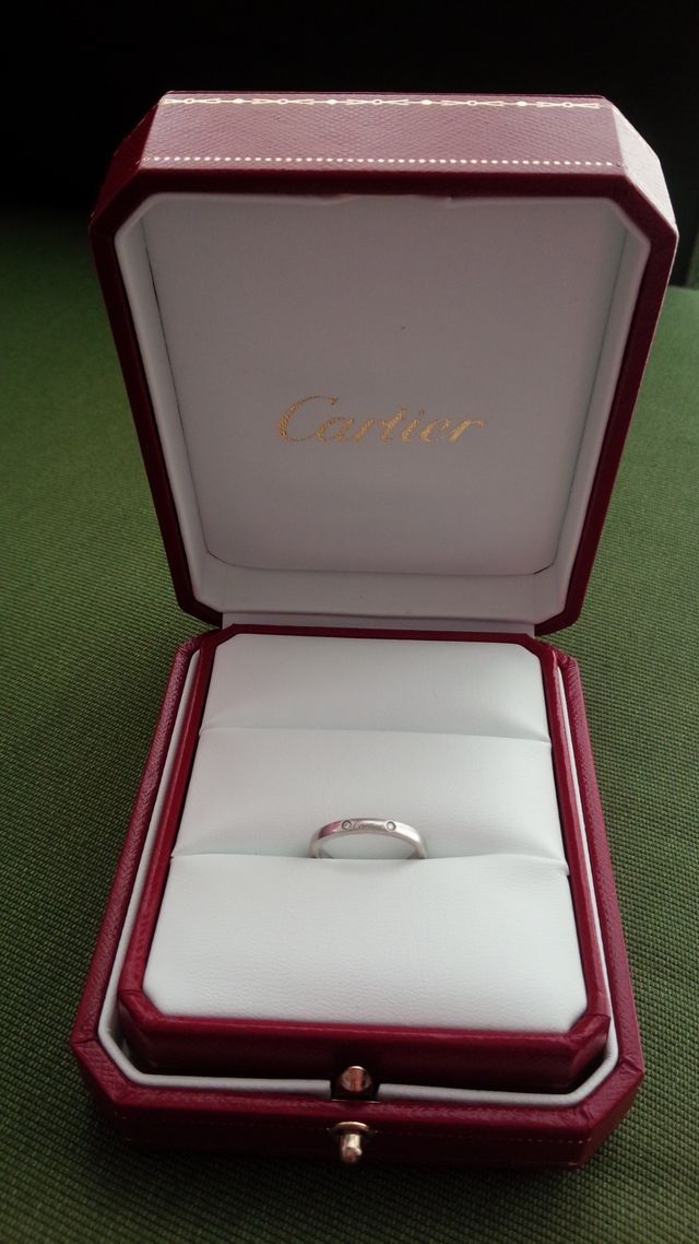 カルティエで購入しました。
