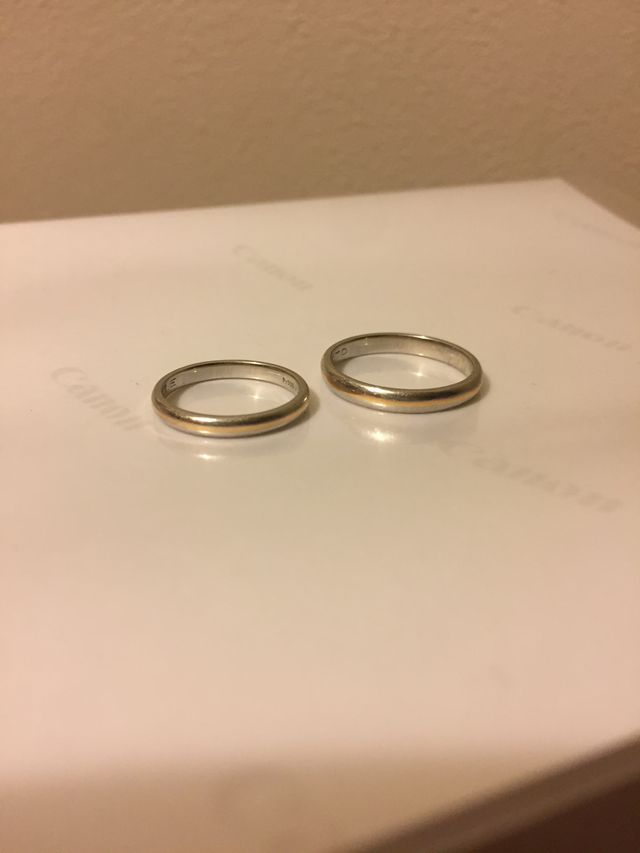 名前の刻印が写らない様に撮影したため一粒ダイヤが見えません。