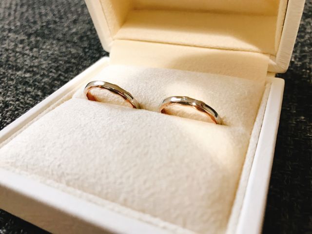 女性用にはダイヤがついています。