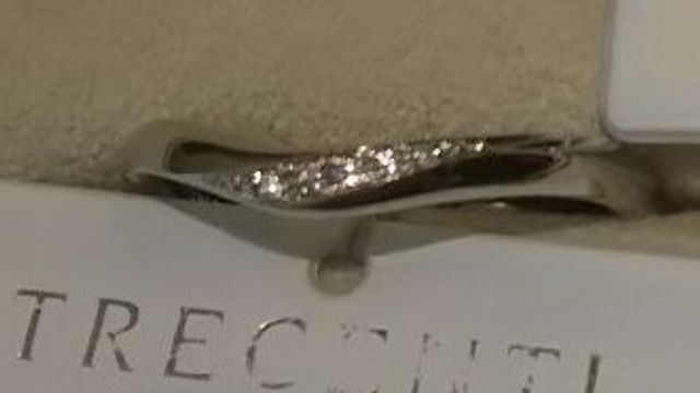 ウェーブのマリッジリング