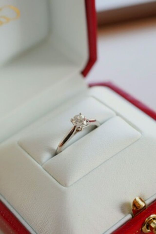 シンプルでかつ量感のあるタイプがよかったのでこちらを購入。