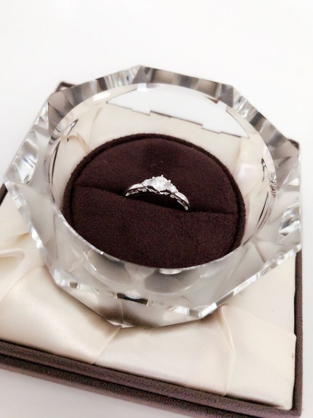 プロポーズしてもらった後に一緒に選びに行きました。