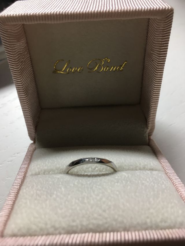 薄いピンクのケースも可愛いです。