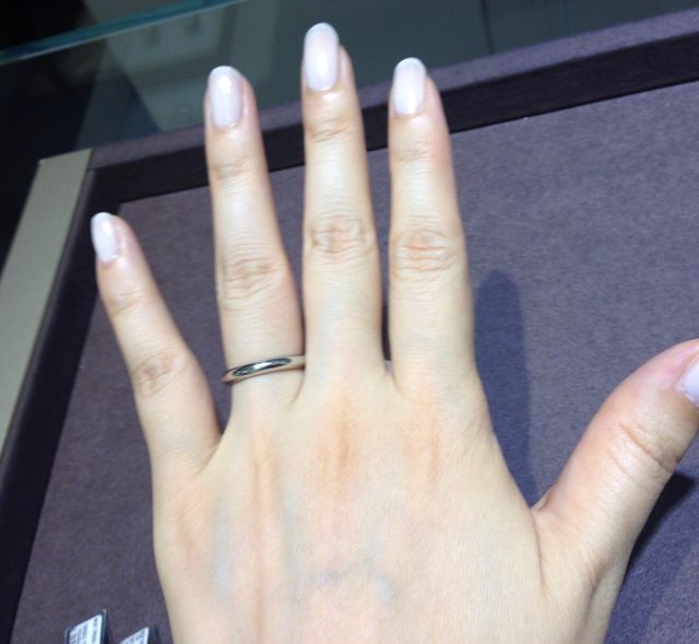 細みで丸みのあるタイプ