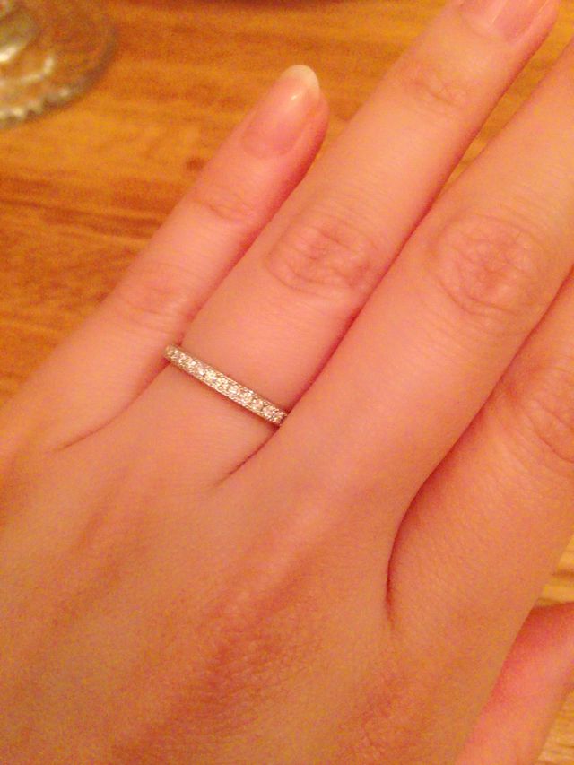 ハーフエタニティです。