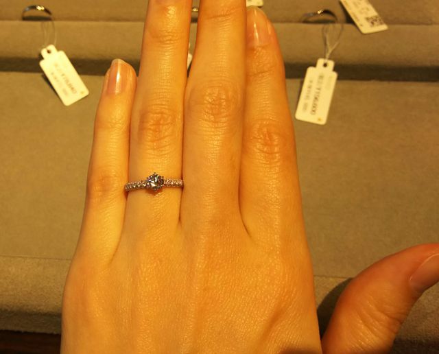 ダイヤの輝きがひときわキレイ