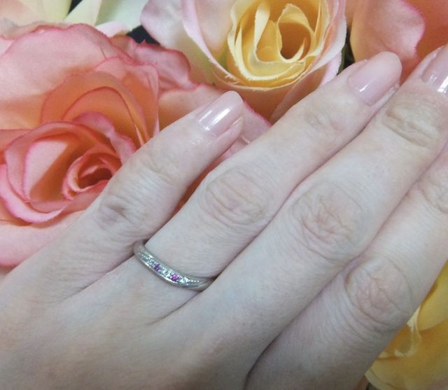 可愛らしく、上品なデザインです